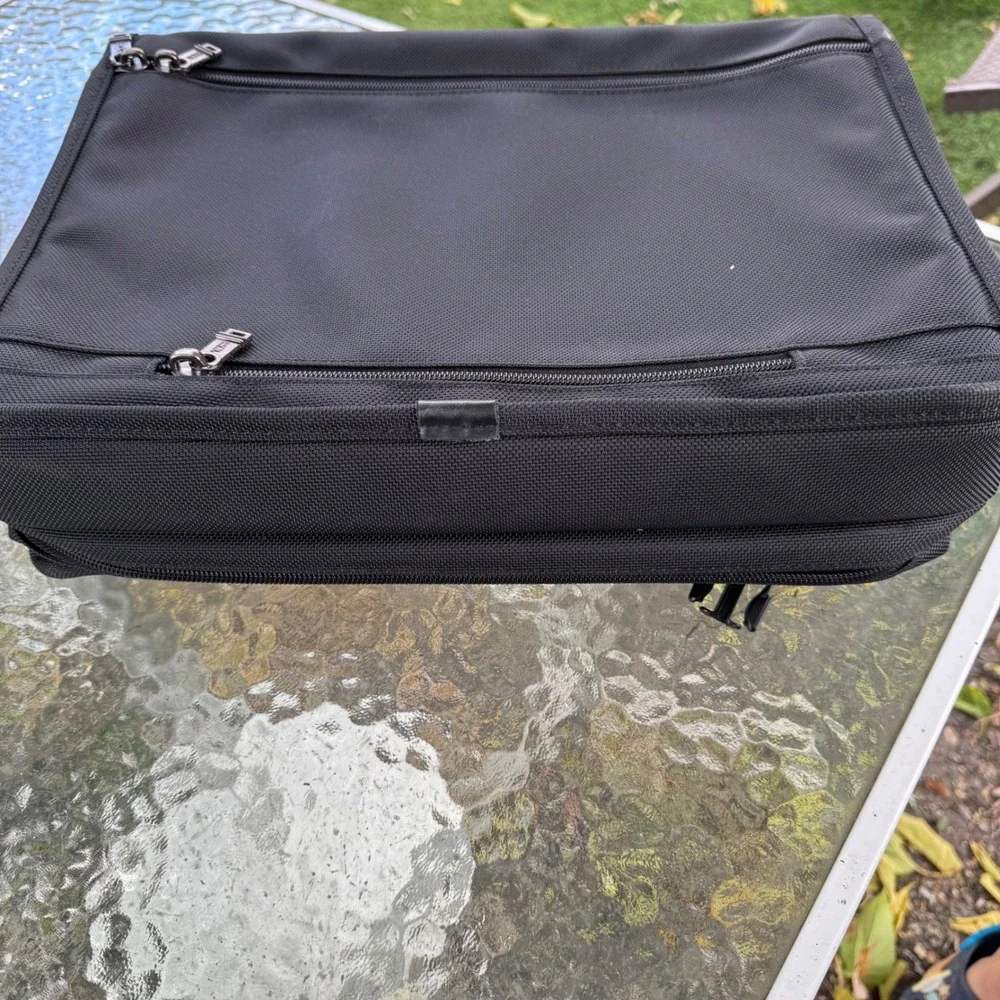 Tumi Alpha Ballistic Nylon Expandable Briefcase Black Laptop Bag 26071D4 Travel